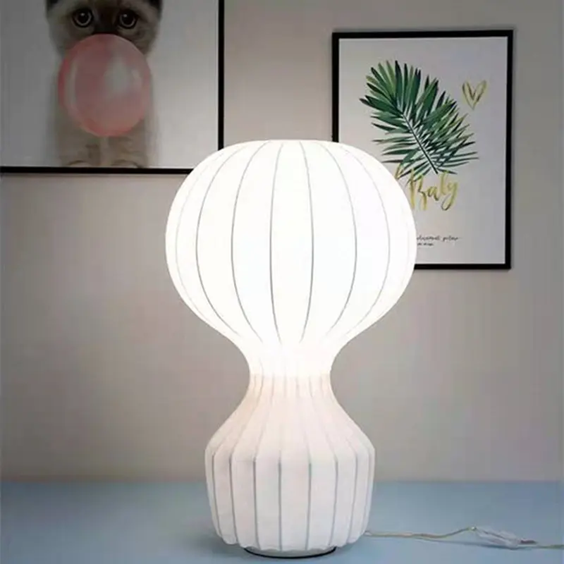 Ballon Tischlampe mit dimmbarer LED | Seidenstoff-Schirm mit Touch-Schalter | Skandinavisches Design für Wohn- und Schlafzimmer