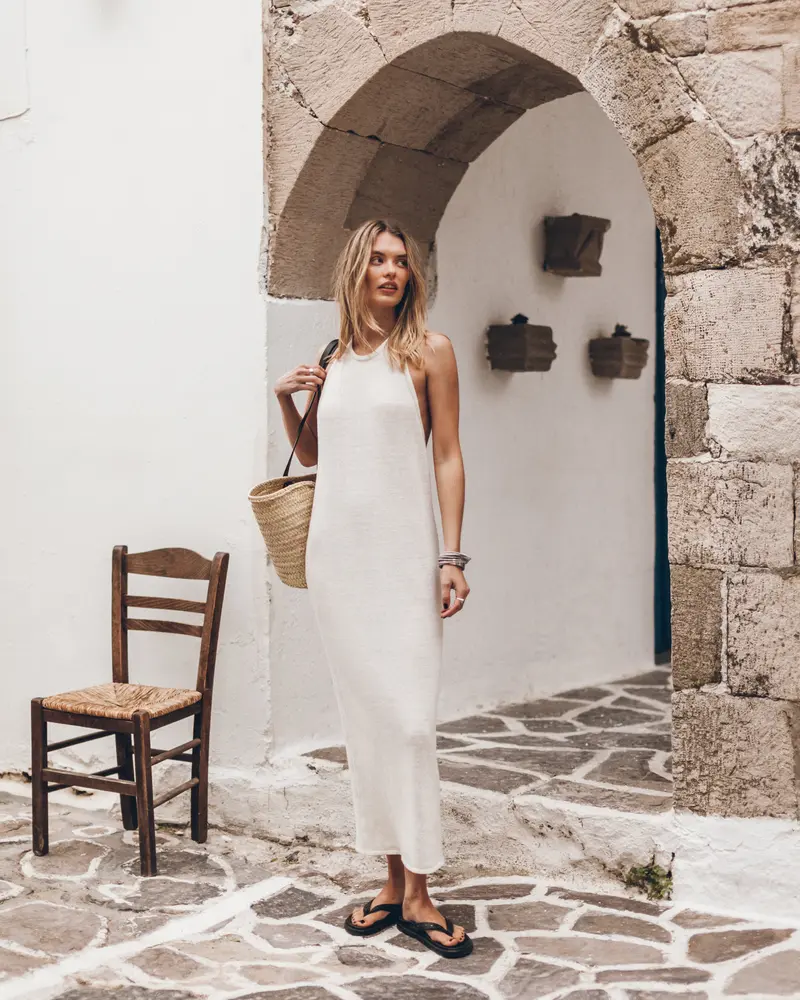 Damen Maxikleid aus Leinen-Hanf-Mix | Weißes Neckholder-Strickkleid mit offenem Rücken | Sommerkleid