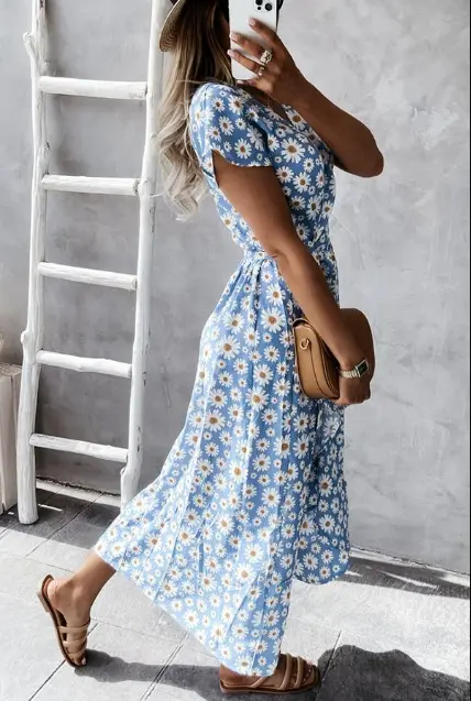 Damen Midikleid mit Gänseblümchenmuster | A-Linie & herzförmiger Ausschnitt | Leichtes Material für Sommer & Events