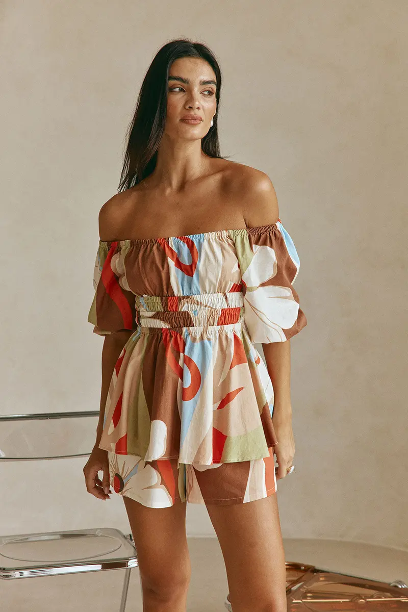 Damen Off-Shoulder Top mit Blumen-Schlangen-Print | Leinenmix-Look | Puffärmel & Volantsaum