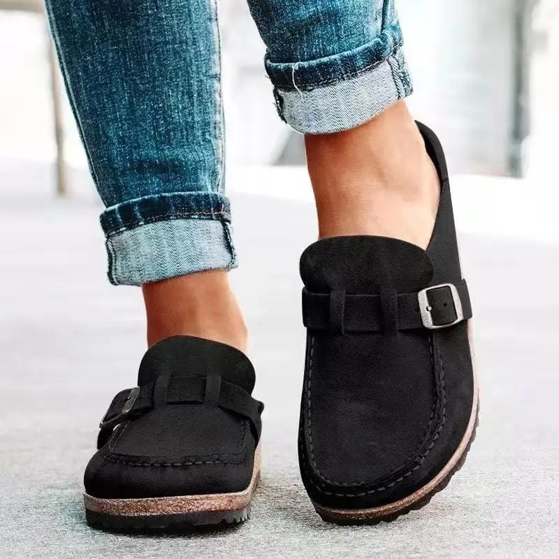 Damen Slipper aus Veloursleder im Mokassin-Stil | Kontrastnähte & Schnallenriemen | Gepolsterte Sohle, rutschfest & flexibel