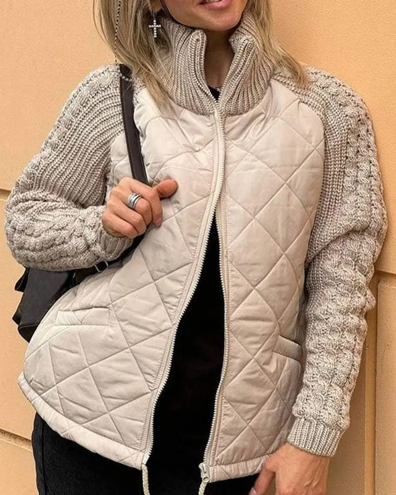 Damen Steppjacke mit hohem Kragen | Figurbetonte Jacke mit Strickärmeln, Reißverschluss und Taschen für Alltag und Freizeit