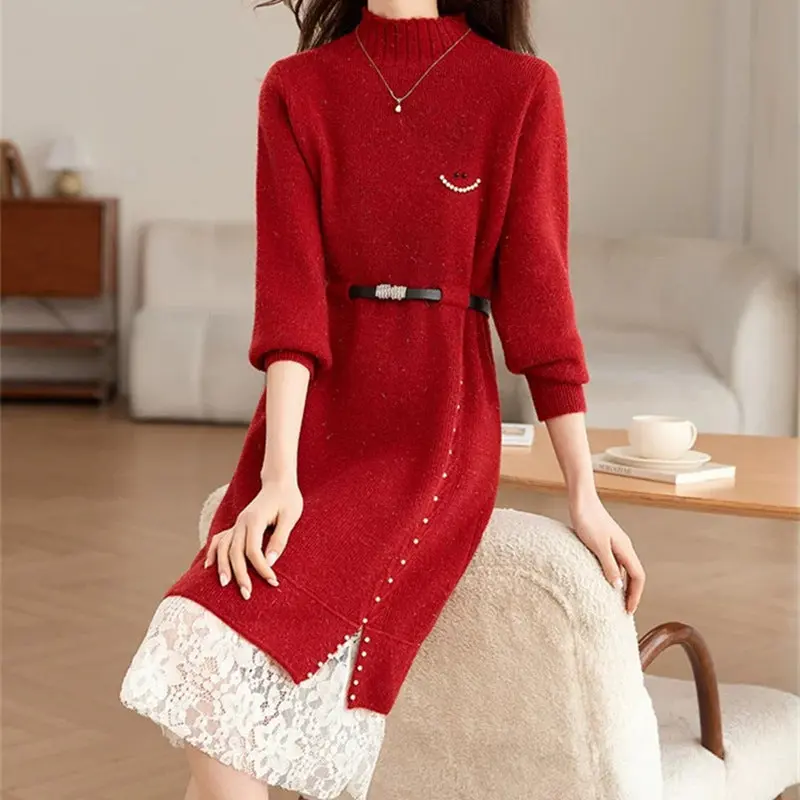 Damen Strickkleid aus Wolle mit Spitzensaum | Taillierbares Winterkleid mit Gürtel und hohem Kragen für Büro und Anlässe