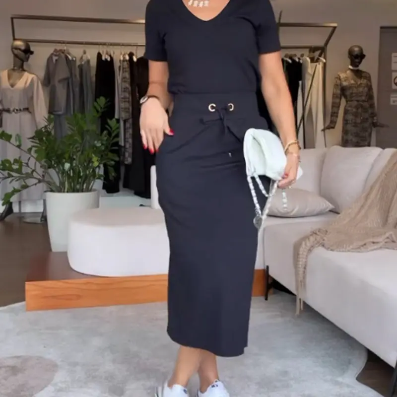 Damen V-Ausschnitt Top & Rock Set | Figurbetont & atmungsaktiv | Verstellbarer Bund, vielseitig kombinierbar