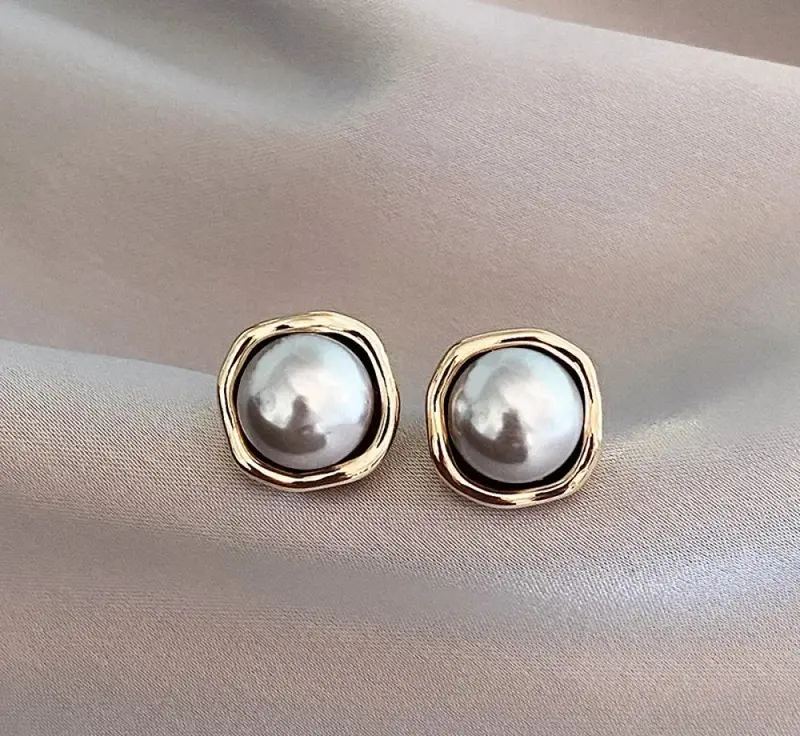 Elegante schwarze Perlenohrringe | Hochwertige Metalle & schimmernde Steine | Zeitloses, luxuriöses Design