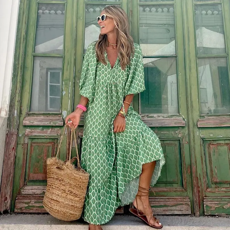 Elegantes Sommerkleid für Damen mit V-Ausschnitt | Angenehmer Baumwollstoff | Luftig & bequem für warme Tage | Vielseitig kombinierbar