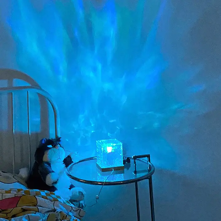 LED Cube | Stimmungsvolle RGB-Beleuchtung | Entspannendes Wasserwellendesign