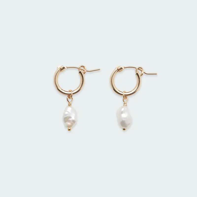 Luster Clasp Pearl Hoop