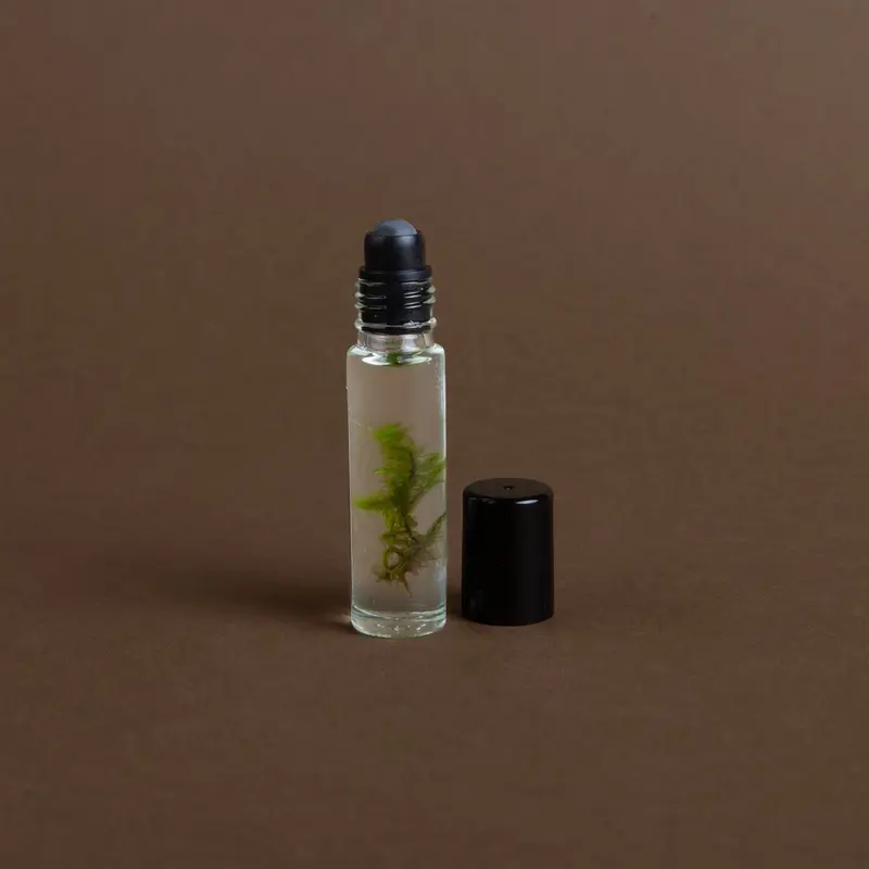 Moss Organic Fragrance Oil with Roll
