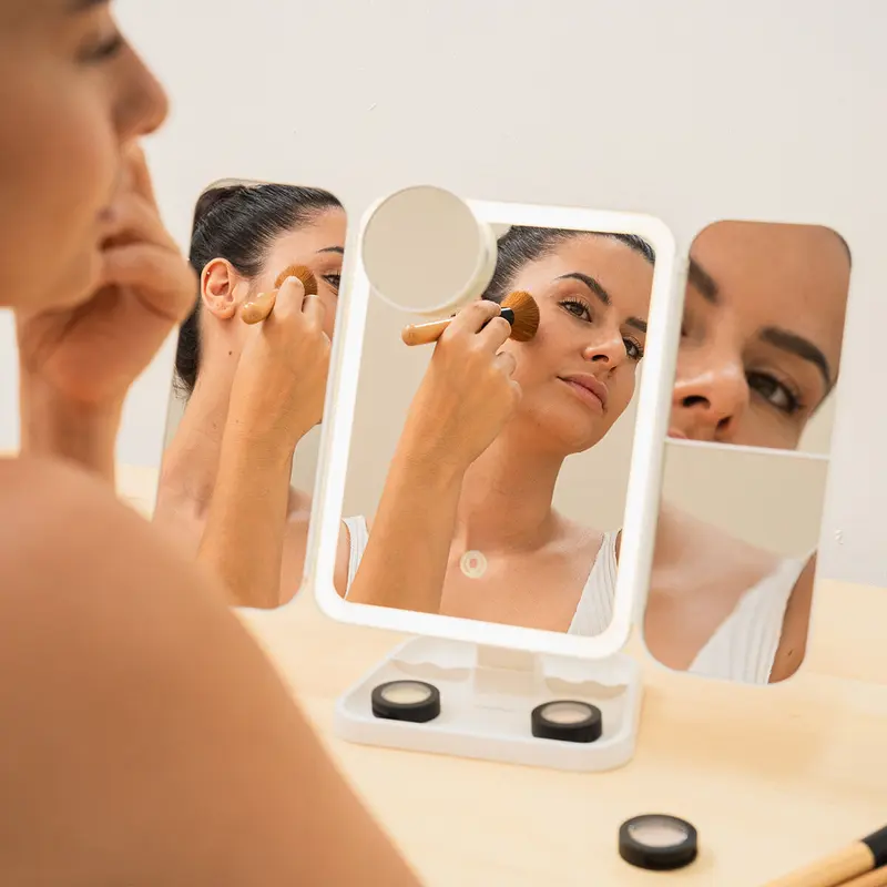 Oplaadbare Driepanelige Make-up Spiegel met Vergroting en LED-licht Miled InnovaGoods