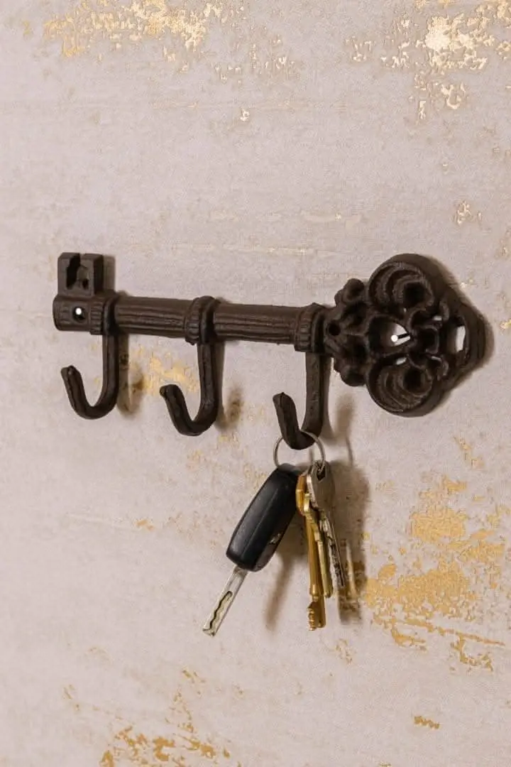 Schlüsselhalter Wandhaken aus Gusseisen | Vintage Schlüssel-Design mit 3 Haken | Antik-Look Garderobenhaken für Flur & Zuhause